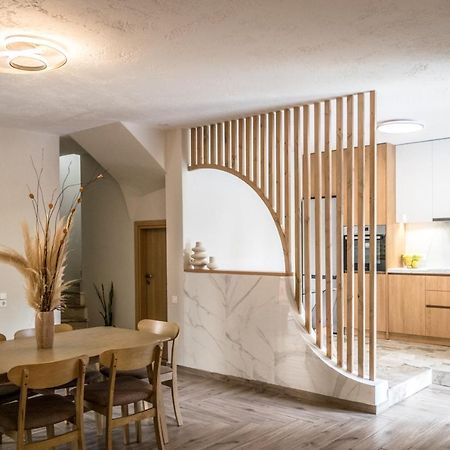 Niriides Luxury Villas خيرسونِسوس المظهر الخارجي الصورة